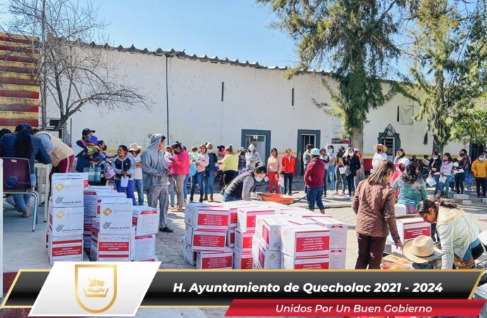Entregan Despensas a través de DIF en Quecholac
