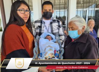Parten Rosca de Reyes en Estancia de día en Quecholac