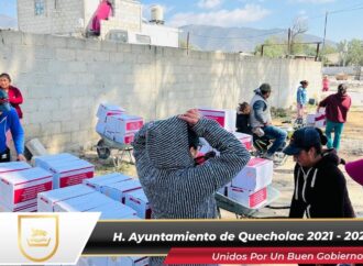 Entregan Despensas a través de DIF en Guadalupe Enríquez y San Bartolomé Coscomaya