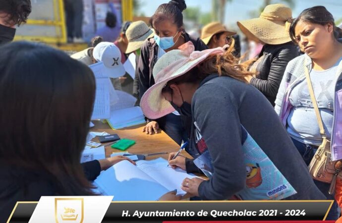 Entregan Depensas a través de DIF en San Simón, la compañía y villanueva