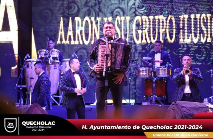Se hace Presencia Aaron y su grupo ilusión en la Feria de Quecholac