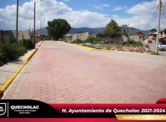 Entregan Obra de Adoquinamiento en San Bartolomé Coscomaya