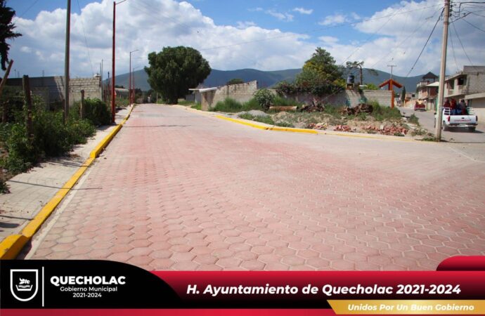 Entregan Obra de Adoquinamiento en San Bartolomé Coscomaya