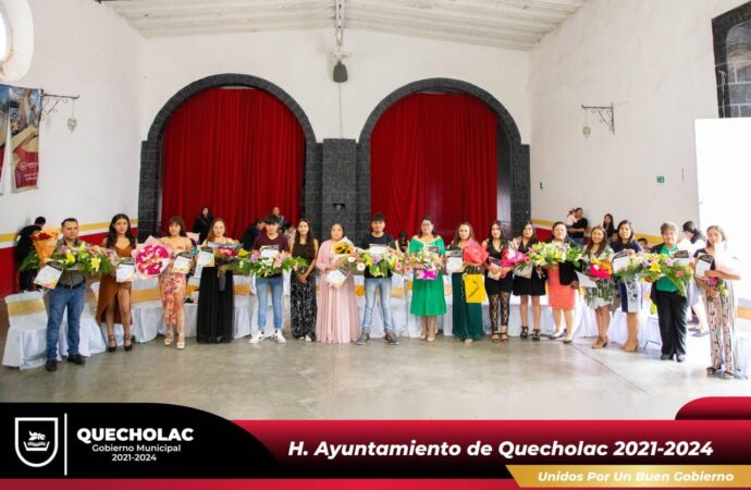 Realizan Graduación del Curso de Coctelería