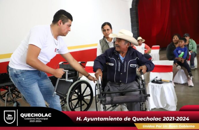DIF entrega sillas de ruedas y aparatos ortopédicos.