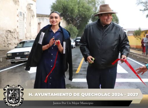 Entregan Nueva carretera de San Bartolomé Coscomaya a Guadalupe Enríquez.