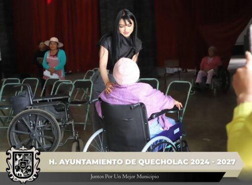 Entregan aparatos ortopédicos a personas con discapacidad.