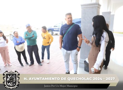 Atienden a Padres de familia de la comunidad de Palmarito Tochapan.