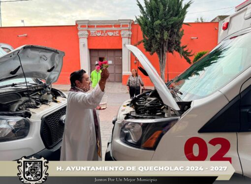 Bendicen las Ambulancias de Quecholac