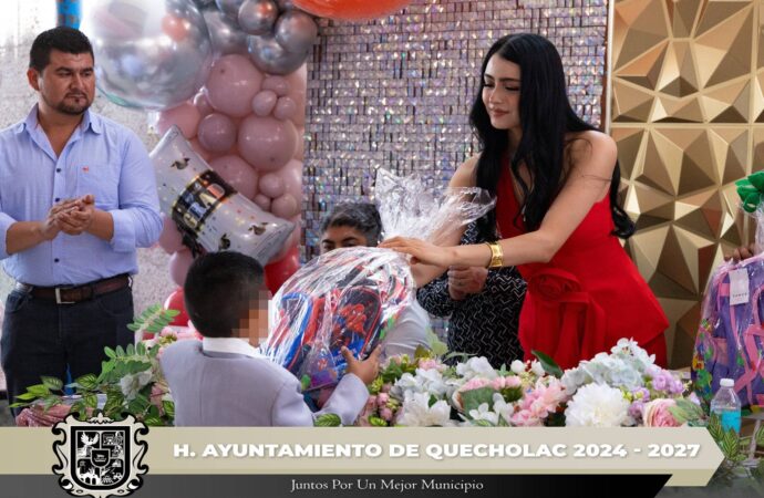 Acuden a Graduación del CAIC el Sabino en Froylan C. Manjarrez
