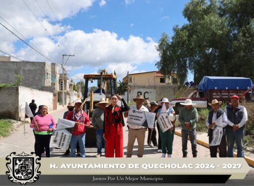 Dan Banderazo de Arranque de Obra en las Animas en Quecholac