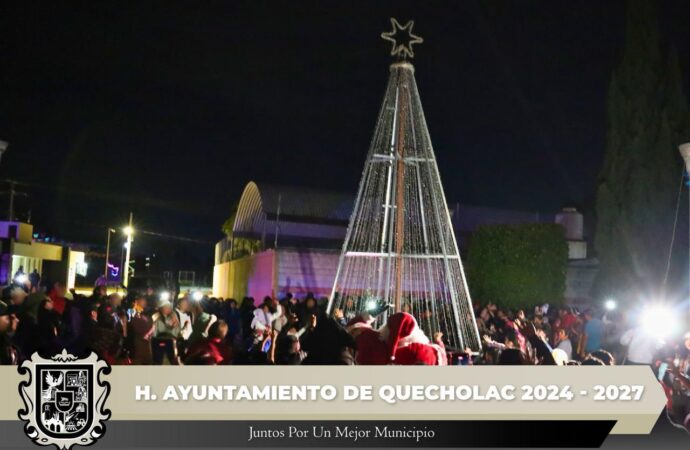 Realizan Encendido del Árbol Navideño en Progreso de Madero