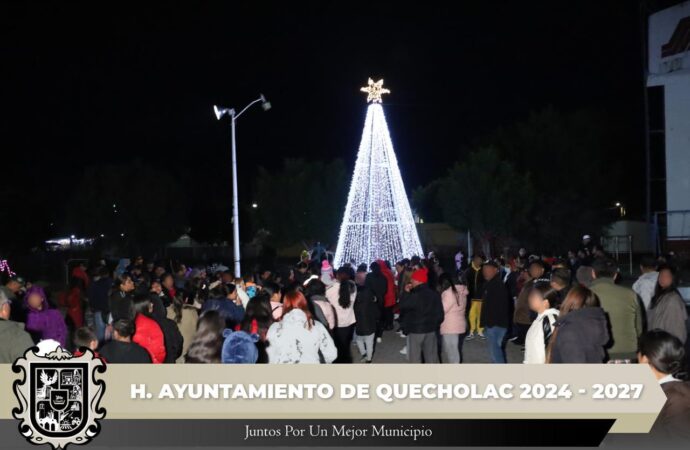Realizan Encendido del Árbol Navideño en Francisco I Madero