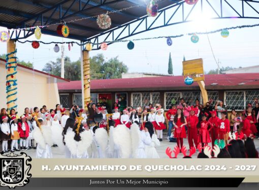 Acuden a Festival Navideño de Primaria de Francisco I Madero.