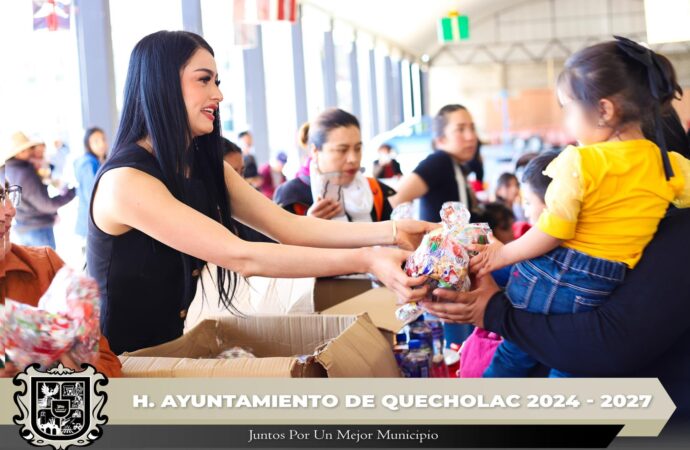 Participan en el Festival Navideño del CAIC Palmarito Tochapan