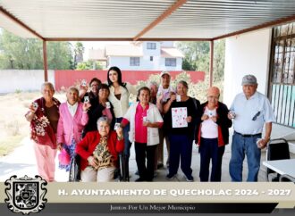 Realizan convivio del día del amor y la amistad en Estancia de Día