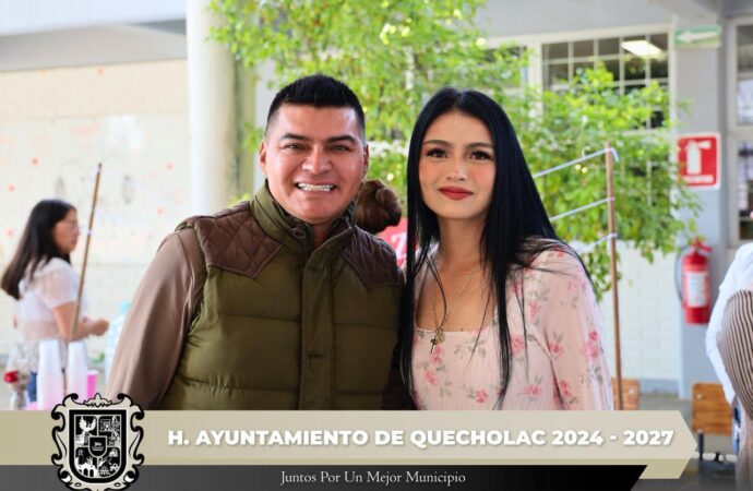 festejan del 14 de Febrero en el Bachillerato José María Morelos.