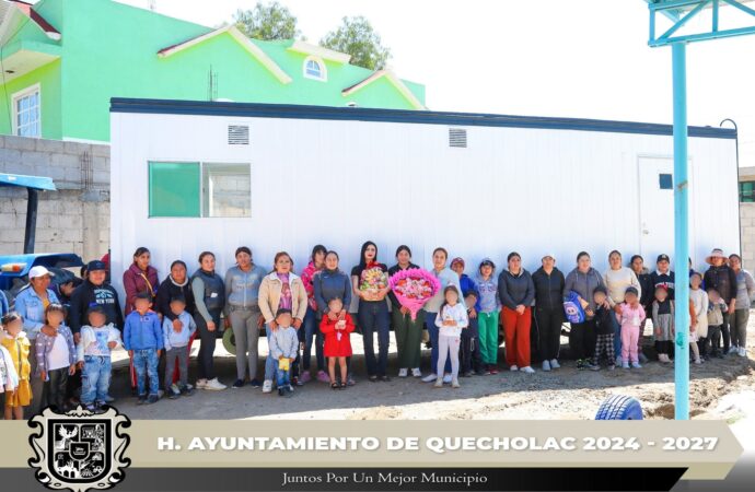 Entregan una Caseta de Unidad Móvil para Comedor Escolar.
