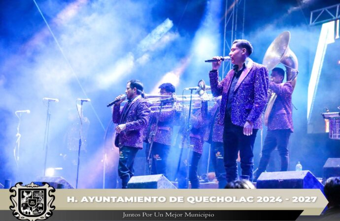 Realizan baile de feria en Honor al señor del Sabino.