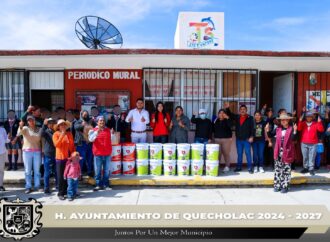 Entregan pintura a la Telesecundaria Octavio Paz de Guadalupe Enríquez.