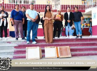 Realizan la entrega de material para la escuela Primaria José María Morelos.