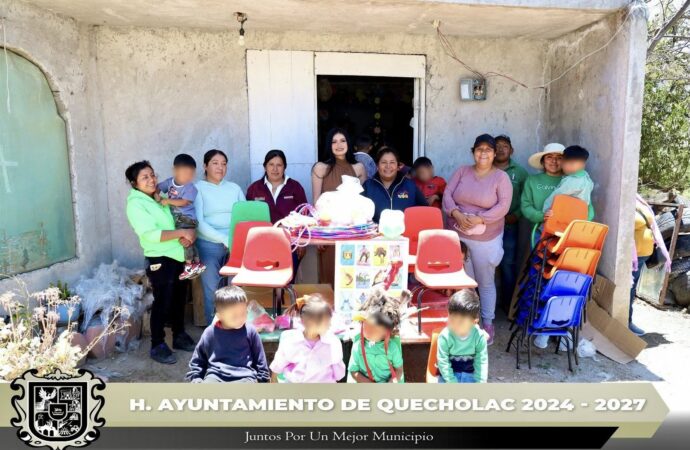 Realizan la entrega de mobiliario y equipo didáctico a CONAFE en Santa Catarina Villanueva.