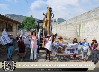 Dan banderazo de arranque de obra en Guadalupe Enríquez.