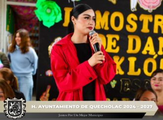 La presidenta María Guadalupe Martínez Gerardo asistió a la Gran Demostración de Danza Folclórica en la zona escolar 184 y 021.