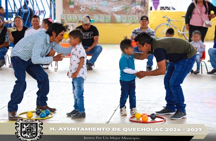 Realizan celebración del Día del Padre en la comunidad escolar de la junta auxiliar de San Simón de Bravo.
