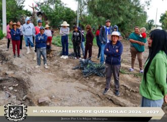 Se rehabilitaron caminos dañados en Palmarito Tochapan.